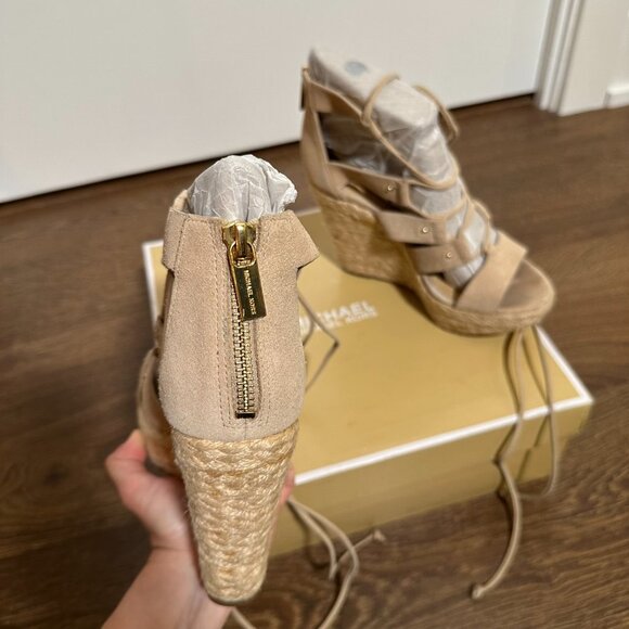 Michael Kors Beige Lace-up Wedges Size 5 - Picture 9 of 9